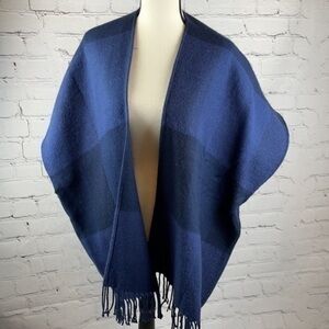 UEC Loft blue plaid fringe wrap xs/s